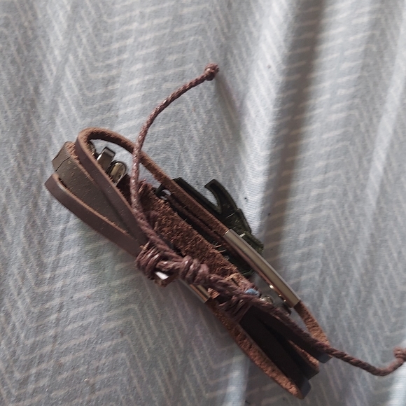 Adjustable Leather Bracelet funny pirate in brown - Picture 3 of 4